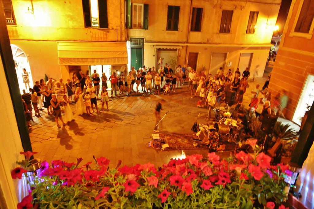 R&B Sterlizia Hotel Finale Ligure Buitenkant foto